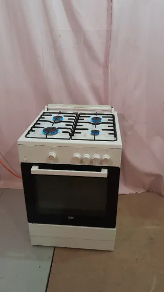 Cocina de gas butano Beko 