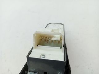 MANDO ELEVALUNAS DELANTERO IZQUIERDO TOYOTA YARIS (8)