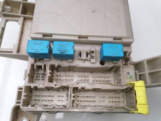 CAJA RELES / FUSIBLES TOYOTA LAND CRUISER (J10) (3)