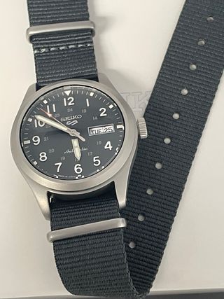 Reloj SEIKO 5 Sport Field Grey 39,4mm SRPG31K1