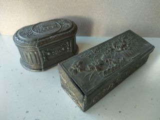 Antichi contenitori in metallo