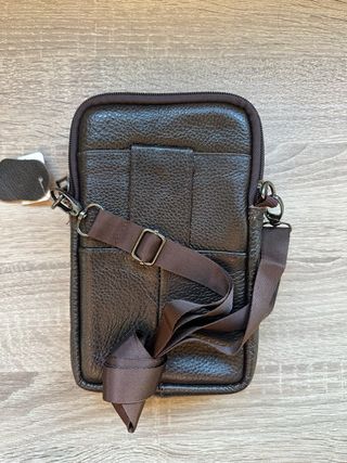 Bolso de mano de cuero marrón