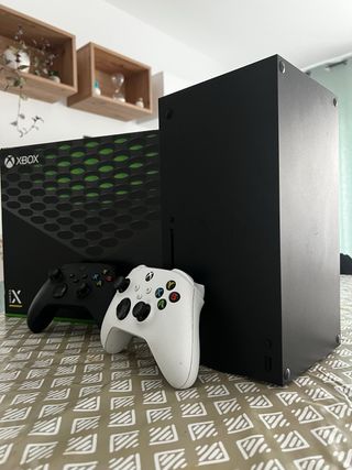 Xbox Series X 1TB Consola + Mandos