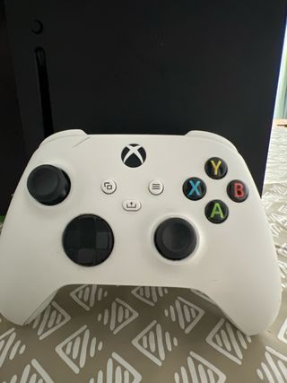 Xbox Series X 1TB Consola + Mandos