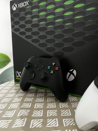 Xbox Series X 1TB Consola + Mandos