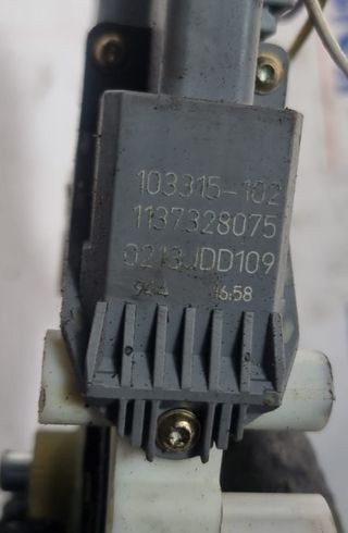 MOTOR ELEVALUNAS TRASERO DERECHO PEUGEOT 607 2003