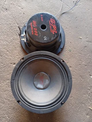 4 Medios SPL audiosistem 8" Pulgadas
