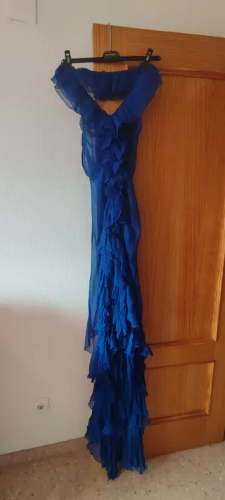 Vestido de fiesta azul con volantes,Etxart & Panno