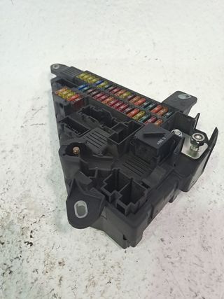 CAJA FUSIBLES BMW SERIE 5 BERLINA (E60) (2)
