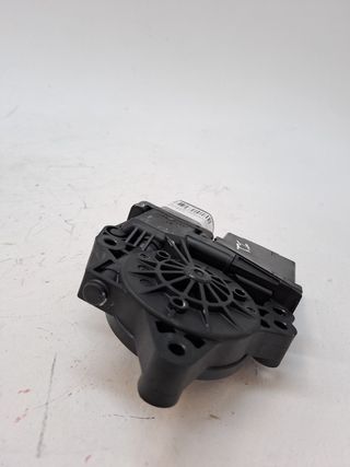 MOTOR ELEVALUNAS TRASERO IZQUIERDO KIA CEED (4)