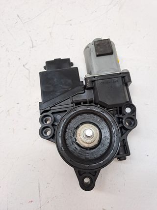MOTOR ELEVALUNAS TRASERO IZQUIERDO KIA CEED (4)