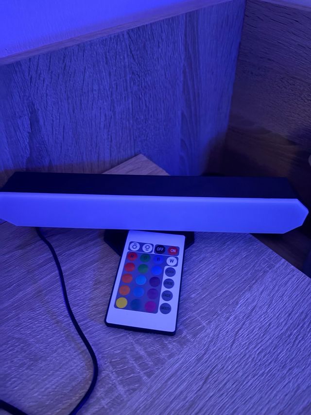 Luz LED RGB con mando a distancia