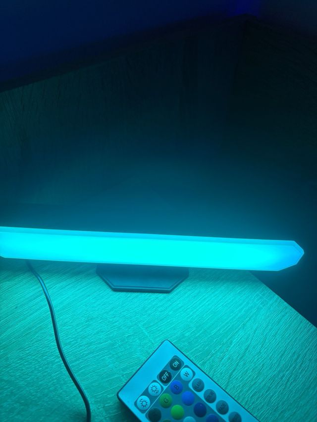 Luz LED RGB con mando a distancia