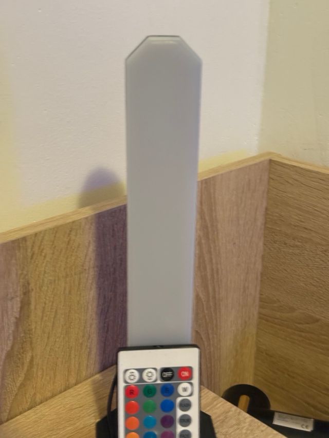 Luz LED RGB con mando a distancia