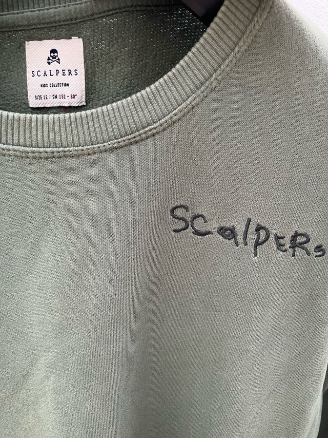 Sudadera Scalpers verde. Talla 12