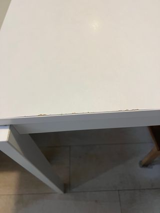 Mesa, banco y 2 taburetes IKEA