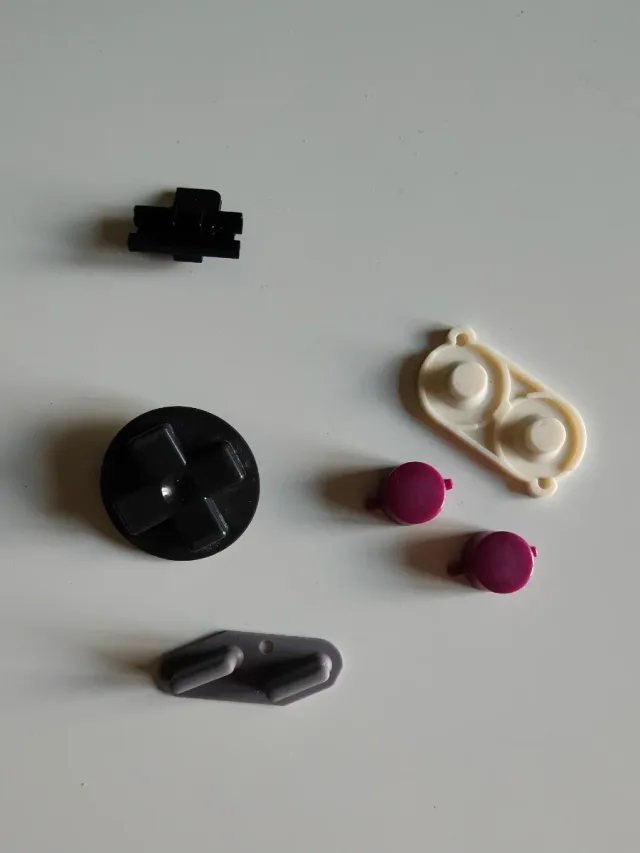 Tapas, botones y accesoros de Game Boy original