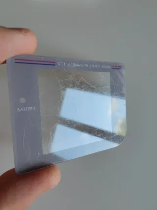 Cover, pulsanti e accessori originali per Game Boy