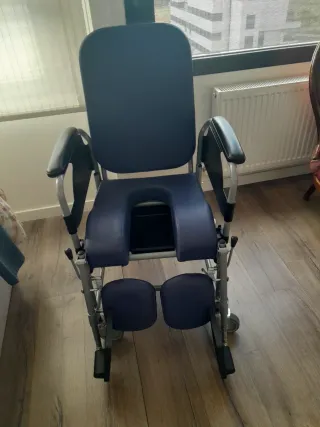 Silla ortopédica de adulto