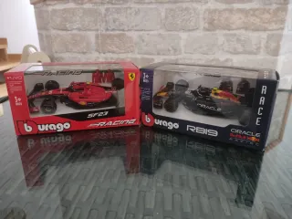 Auto di F1 di Carlos Sainz e Checo Pérez