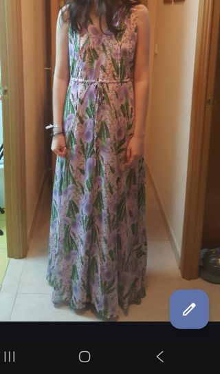 Vestido largo floral Mango