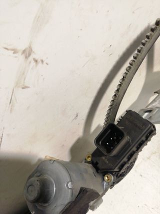 MOTOR ELEVALUNAS DELANTERO IZQUIERDO OPEL ZAFIRA A