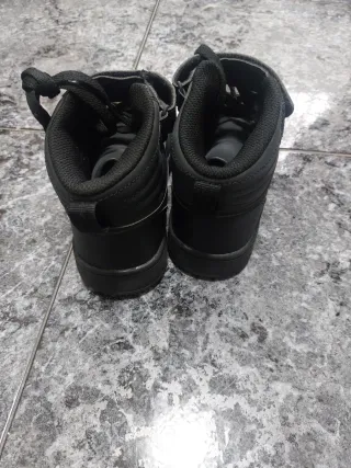 Botas deportivas altas