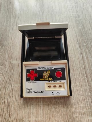 Nintendo Game & Watch Donkey Kong JR Panorama