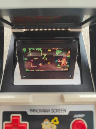 Nintendo Game & Watch Donkey Kong JR Panorama