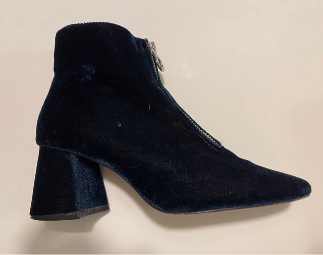 Botines de terciopelo con cremallera