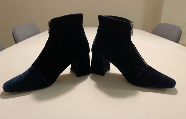 Botines de terciopelo con cremallera