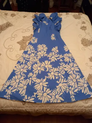 Vestido Zara floral azul talla L