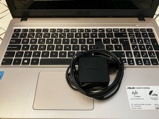 Portátil ASUS X540S Plata y Negro
