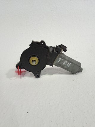 MOTOR ELEVALUNAS TRASERO DERECHO SSANGYONG KYRON