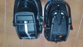 2 Sillas de coche para bebé