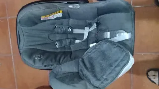 2 Sillas de coche para bebé