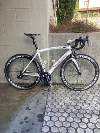 Bicicleta de carretera Dedacciai