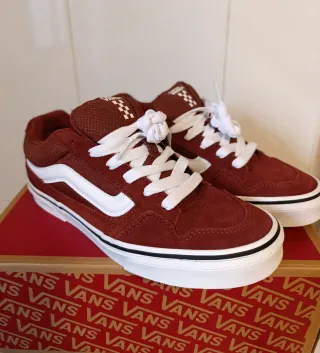 Zapatillas Vans Rojas y Blancas