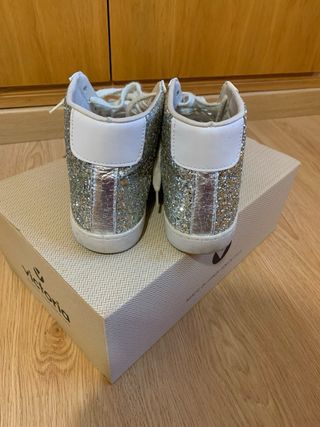 Zapatillas purpurina victoria