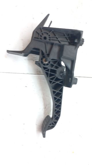 PEDAL EMBRAGUE DACIA LOGAN MCV II