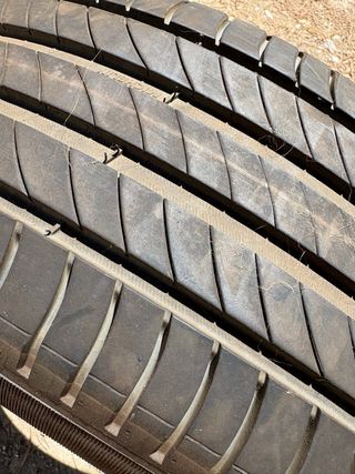Neumático 215/55 R16 97W