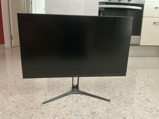 Monitor Nuevo Negro con Cables