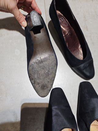 Zapatos de tacón negros