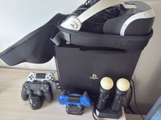 PlayStation 4 Pro + Vr + 2x Moves + 3x Mando + Acc