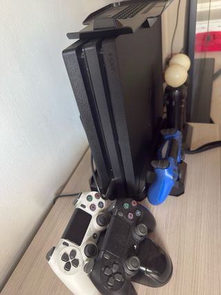 PlayStation 4 Pro + Vr + 2x Moves + 3x Mando + Acc
