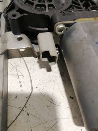 ELEVALUNAS DELANTERO IZQUIERDO CITROEN XSARA PICASSO