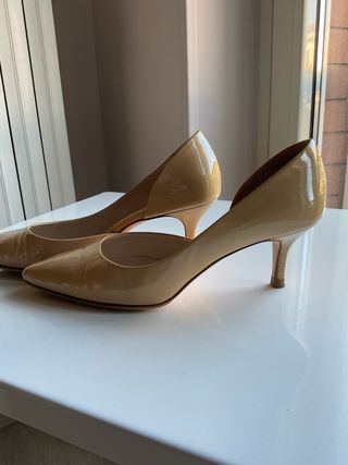 Scarpe BROCCOLI vernice beige