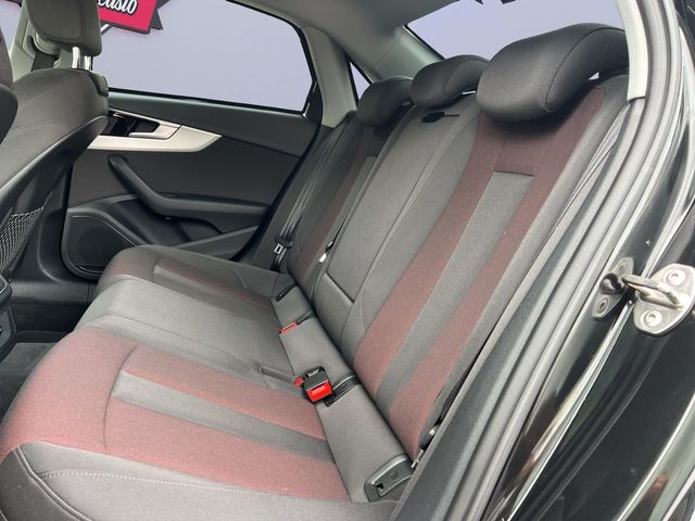 Audi A4  S line 35 TFSI S tronic 