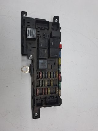 CAJA RELES / FUSIBLES VOLVO S60 BERLINA (3)