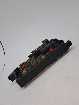 CAJA RELES / FUSIBLES VOLVO S60 BERLINA (3)
